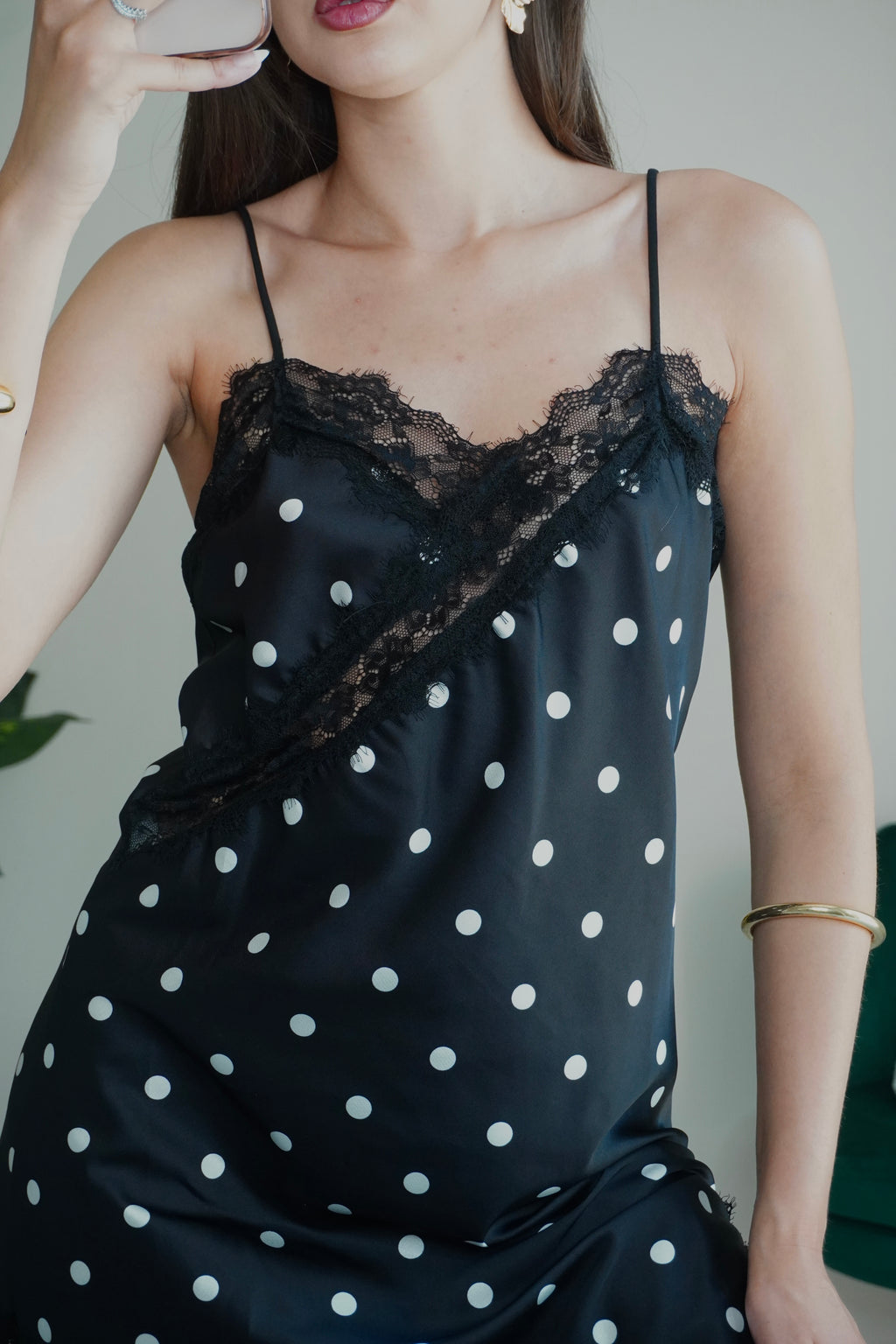 DRESS POIS