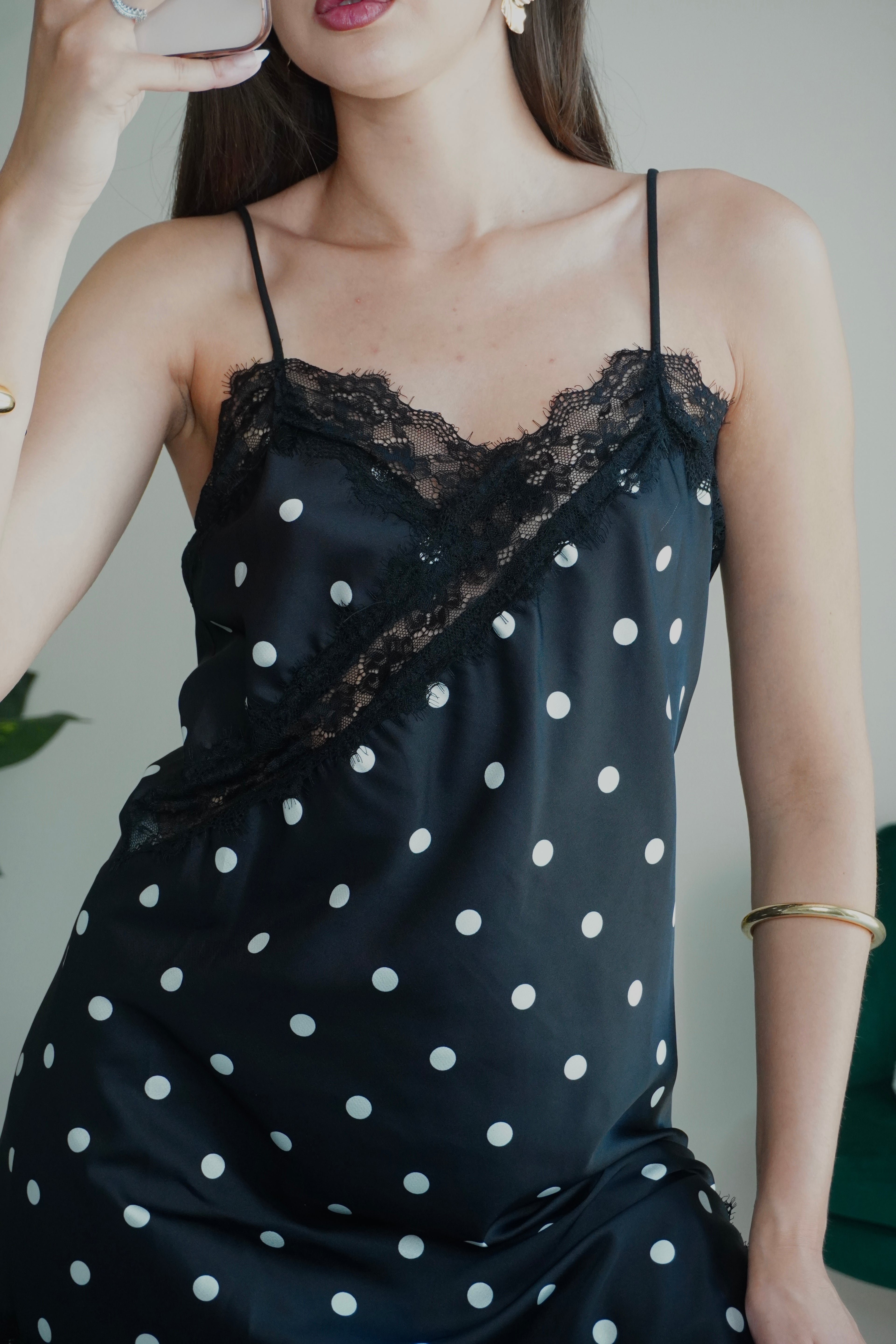 DRESS POIS