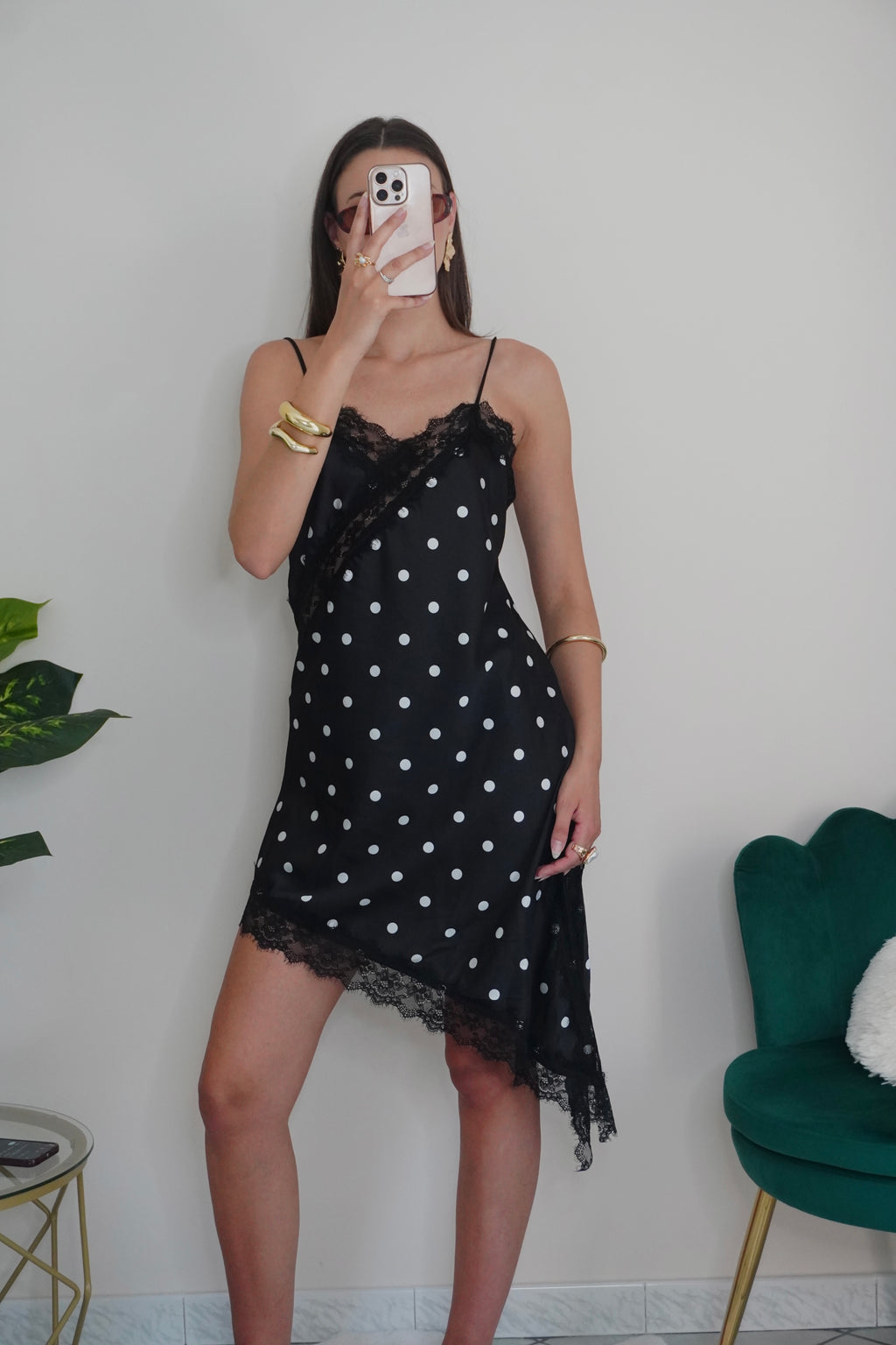 DRESS POIS